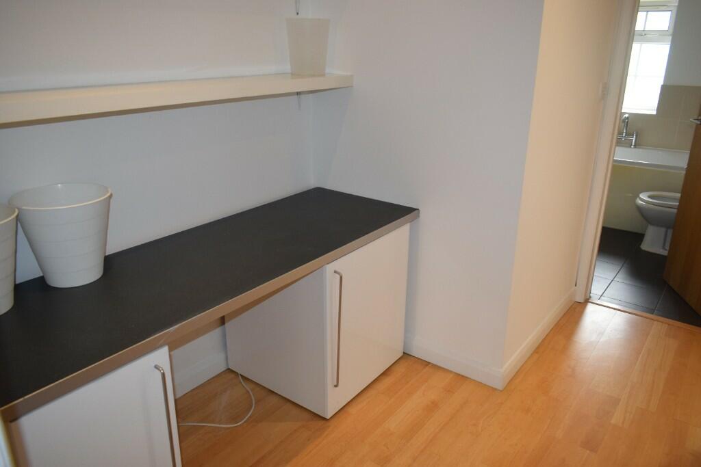 Apartment in Southampton, Hollybrook - More