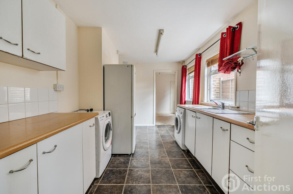 House in Reading - View 5