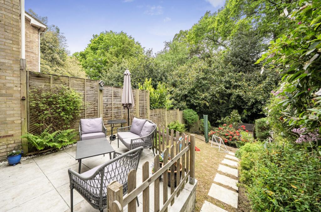 3-bed terraced on Springhead, Tunbridge Wells, TN2, £425,000