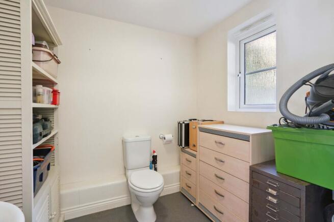 Shop - bathroom