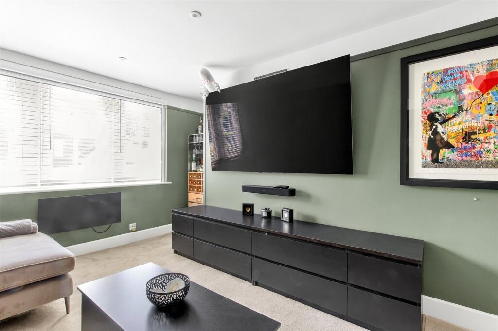Apartment in Bracknell - View 2