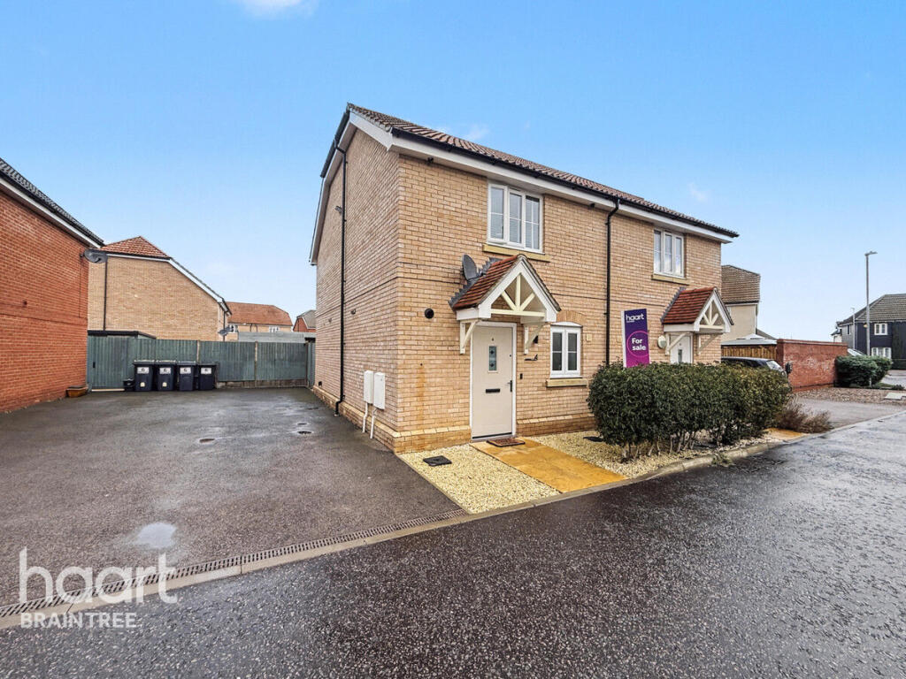 2-bed semi-detached on Mercia Road, Dunmow, £122,500