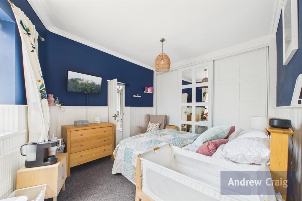 Hurworth Place, Jarrow - View 6