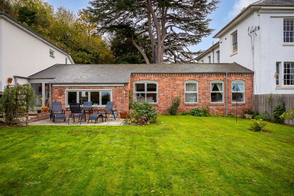 3-bed terraced on Worcester - walking distance to city centre, £475,000