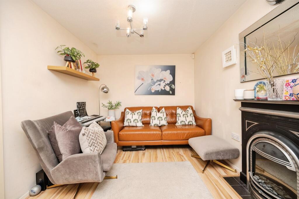 House in Birmingham, West Midlands - View 4