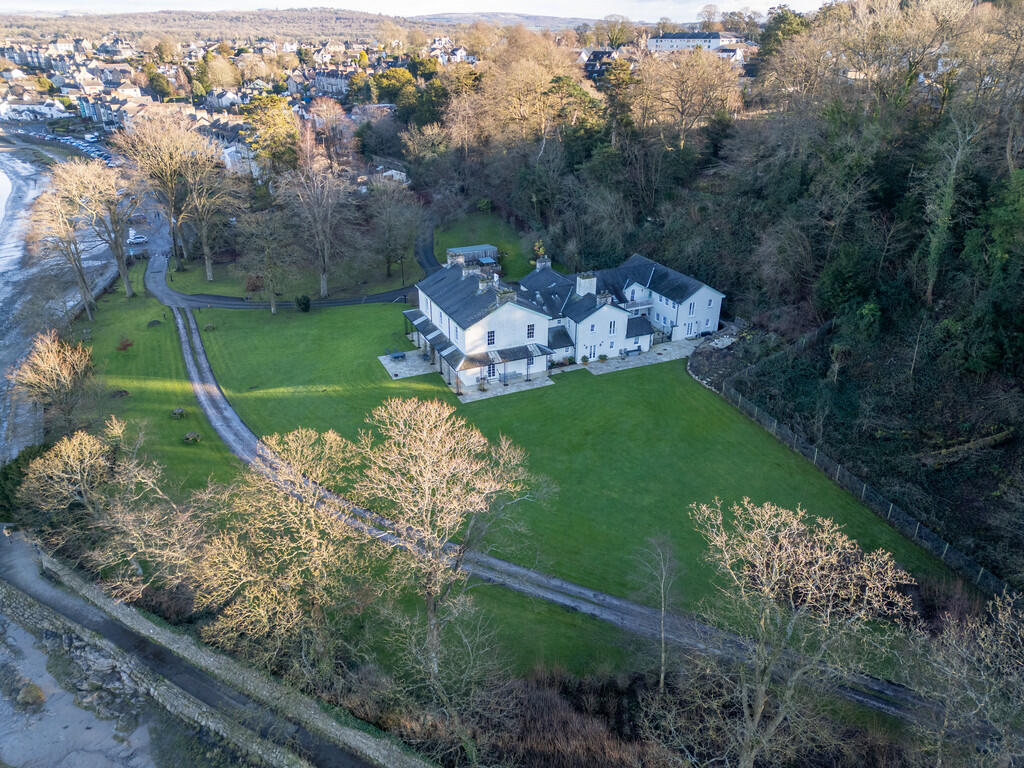 1-bed flat on Flat 9, Ashmeadow House, The Promenade, Arnside, LA5 0AD, £330,000