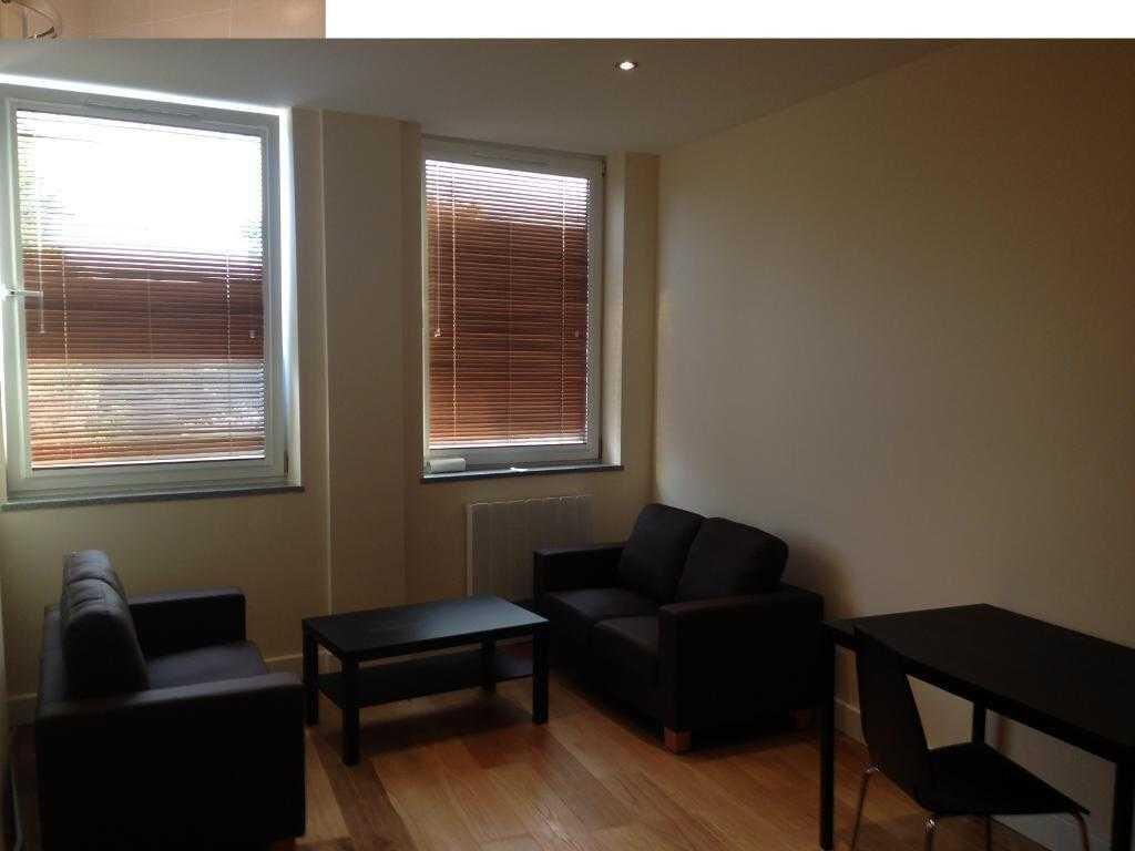 Main image of property: New Oxford House, 116-118 Above Bar Street, Southampton