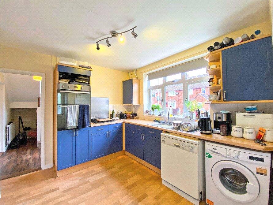 Wood Lane, Farnborough, Hampshire, GU14 photo 4