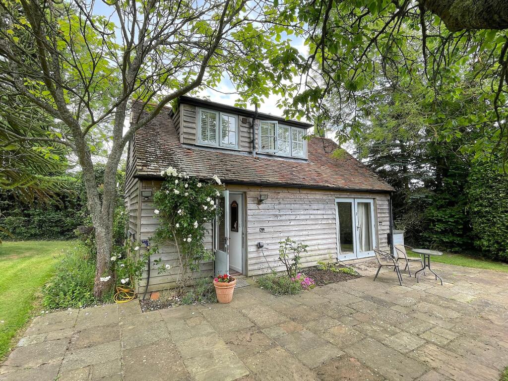 Main image of property: Perry Wood, Selling, ME13