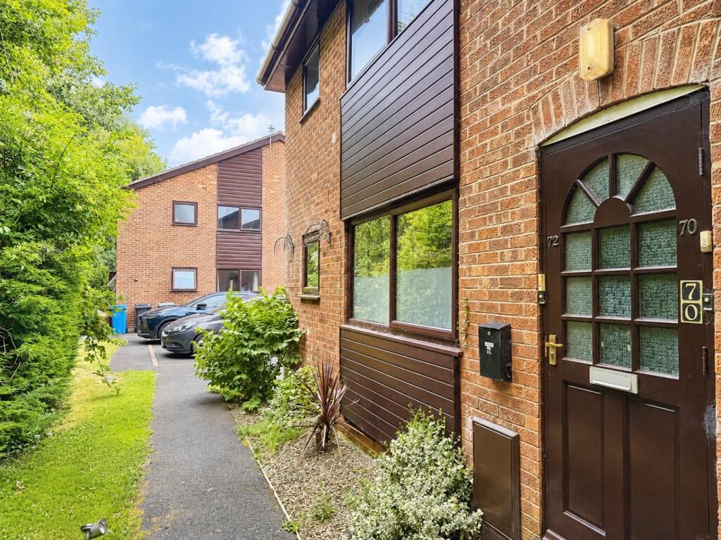 Main image of property: 71 Badgers Walk East