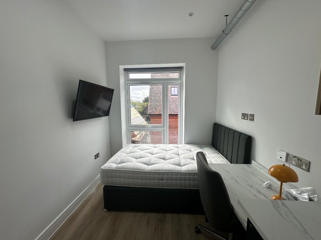Apartment in Nottingham, Radford - View 4