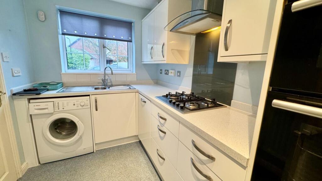 2-bed house on Taylor Close, Southampton, £220,000