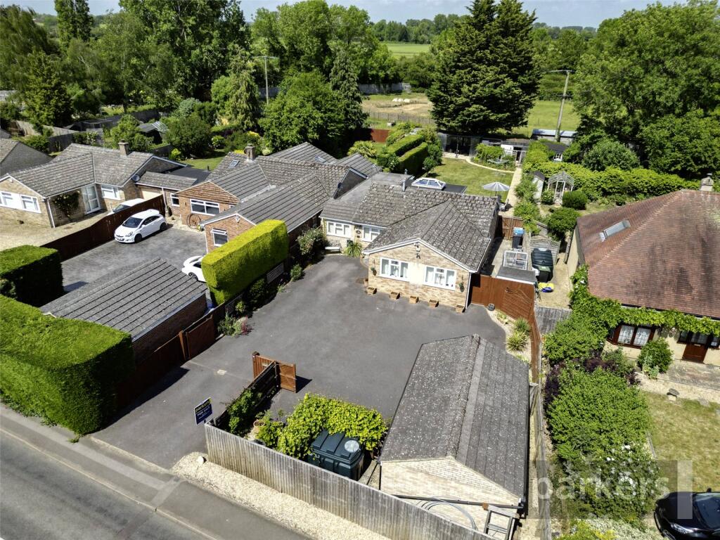 Main image of property: Abingdon Road, Standlake, Witney, OX29