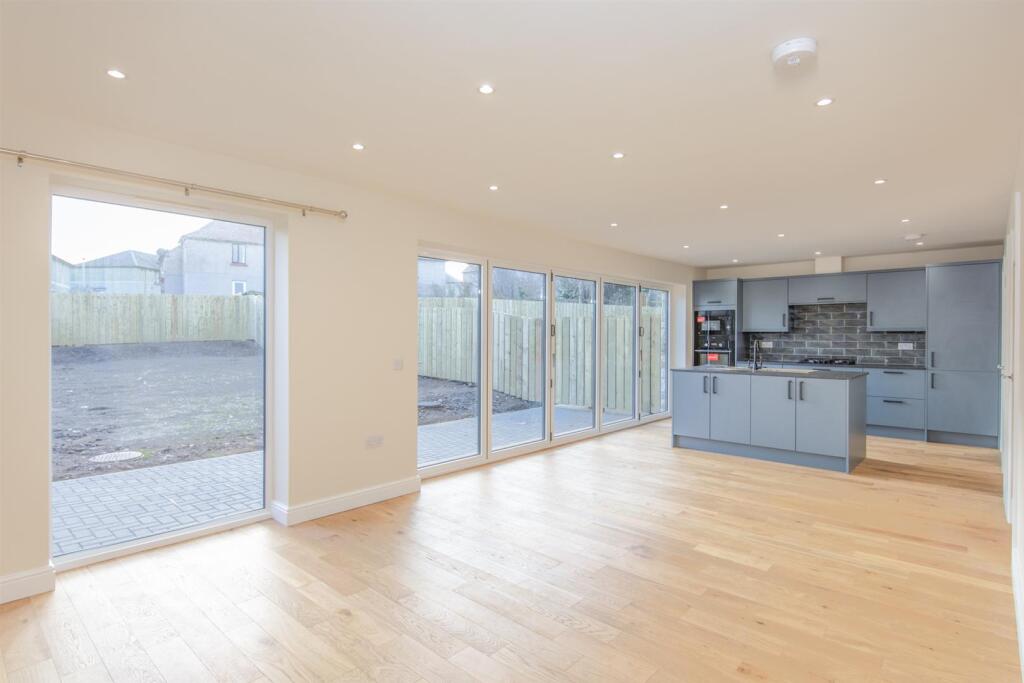 House in Galashiels - View 3