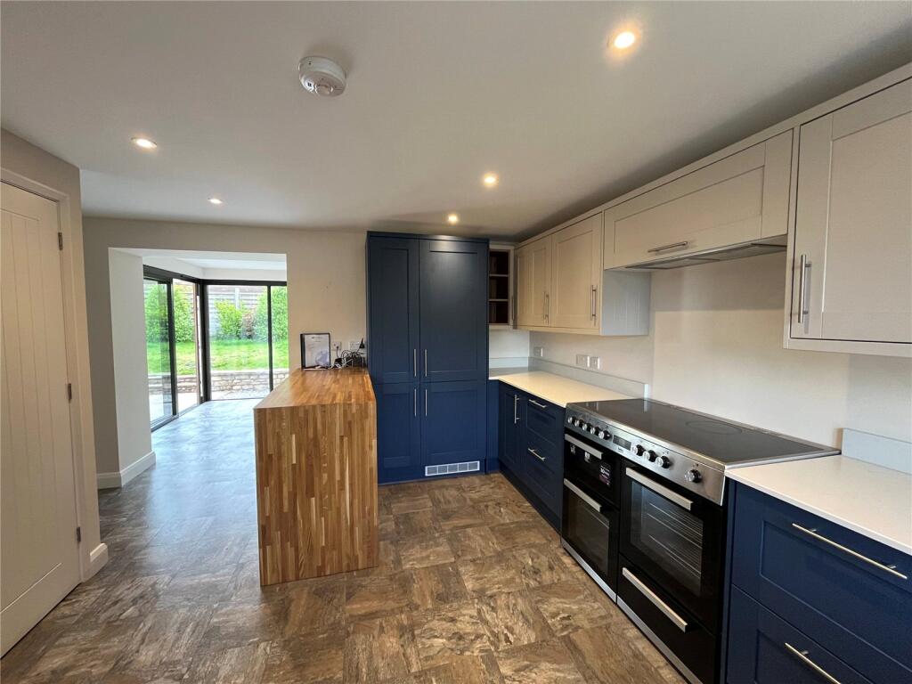 House in Superb Three Bedroom Home - Chewton Mendip, Chewton Mendip - View 3