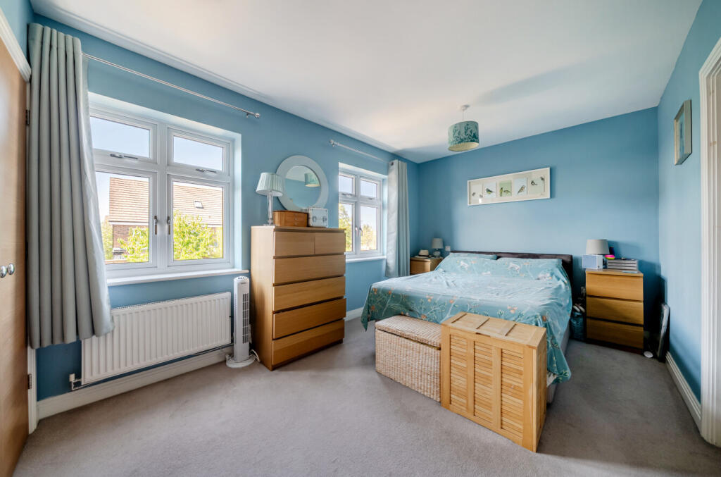 House in Woodley, Wokingham - More