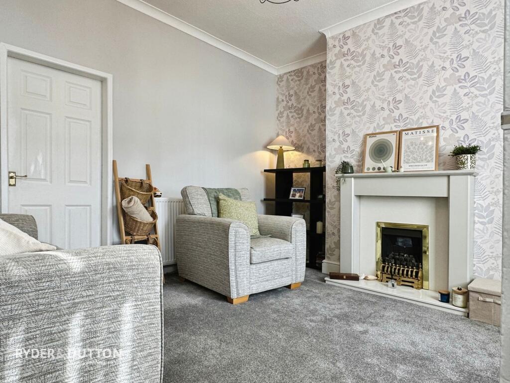 Curzon Road, Ashton-under-Lyne, Greater Manchester, OL6 photo 4