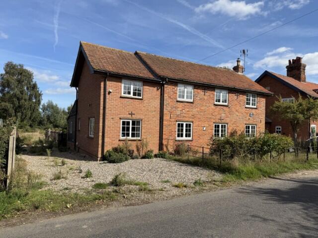 Main image of property: The Cottage, Low Road, Norton Subcourse, Norwich, Norfolk NR14 6SD