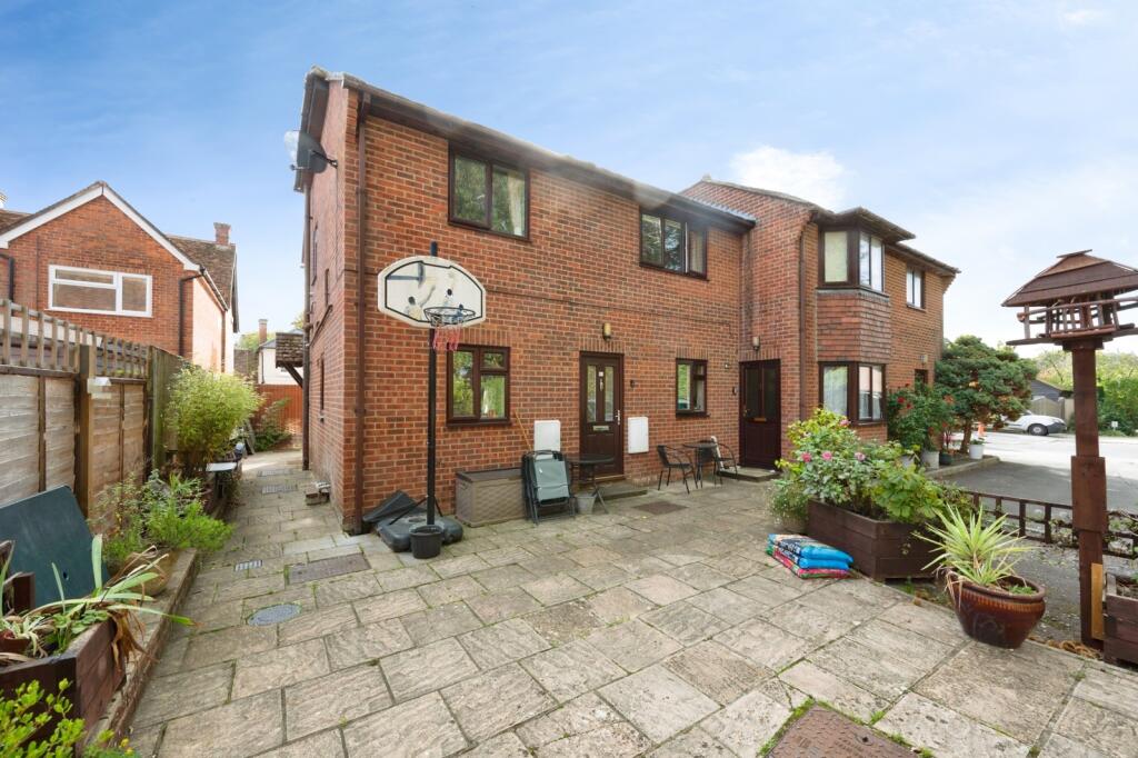 Main image of property: Phoenix Court, Kingsclere, Newbury, Hampshire, RG20