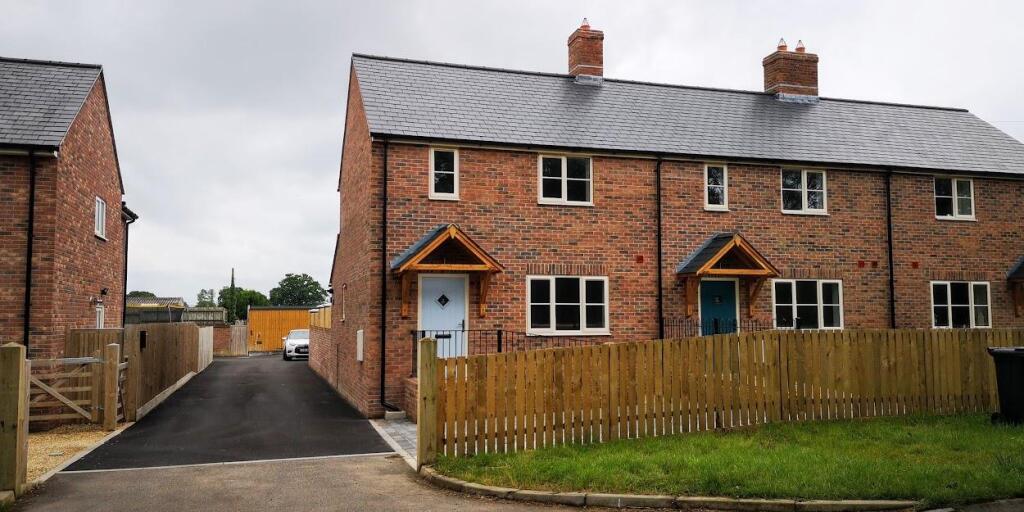 Main image of property: Holwell