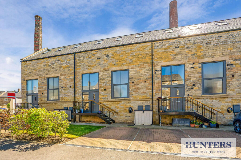 Main image of property: Dyehouse walk, Yeadon, Leeds