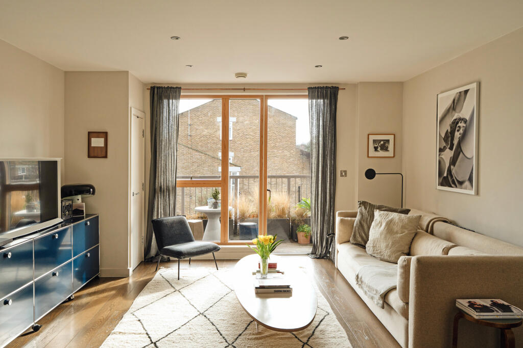 Main image of property: Fresco House, Southampton Way, London SE5