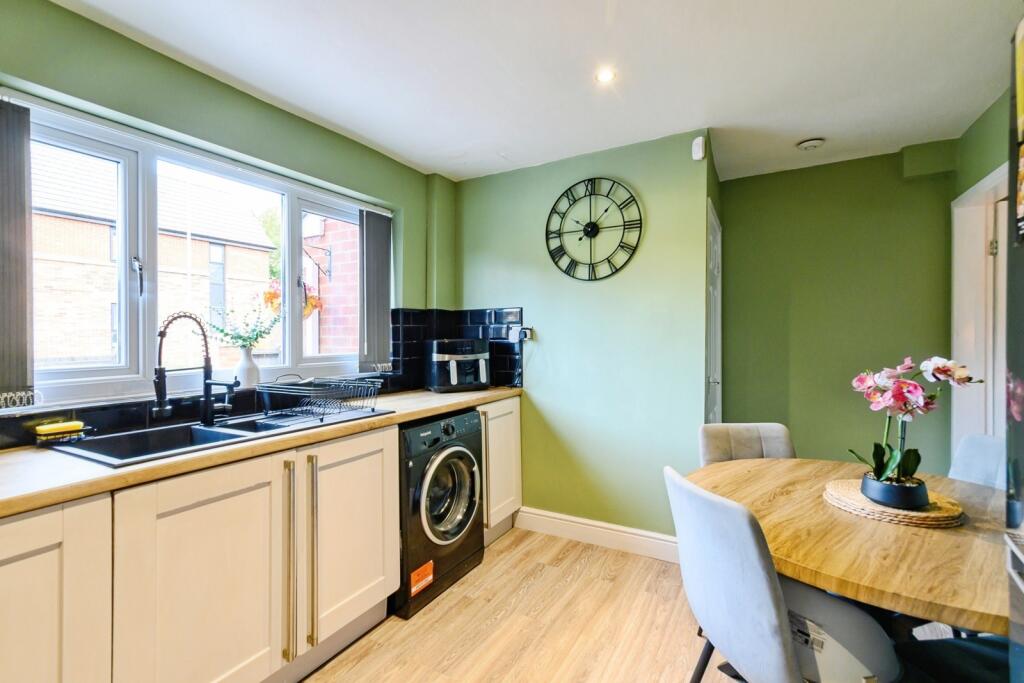 House in Rochdale, Greater Manchester - More