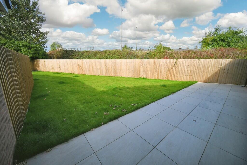Rudge Avenue, Lanesfield, Wolverhampton, West Midlands, WV1 - View 2