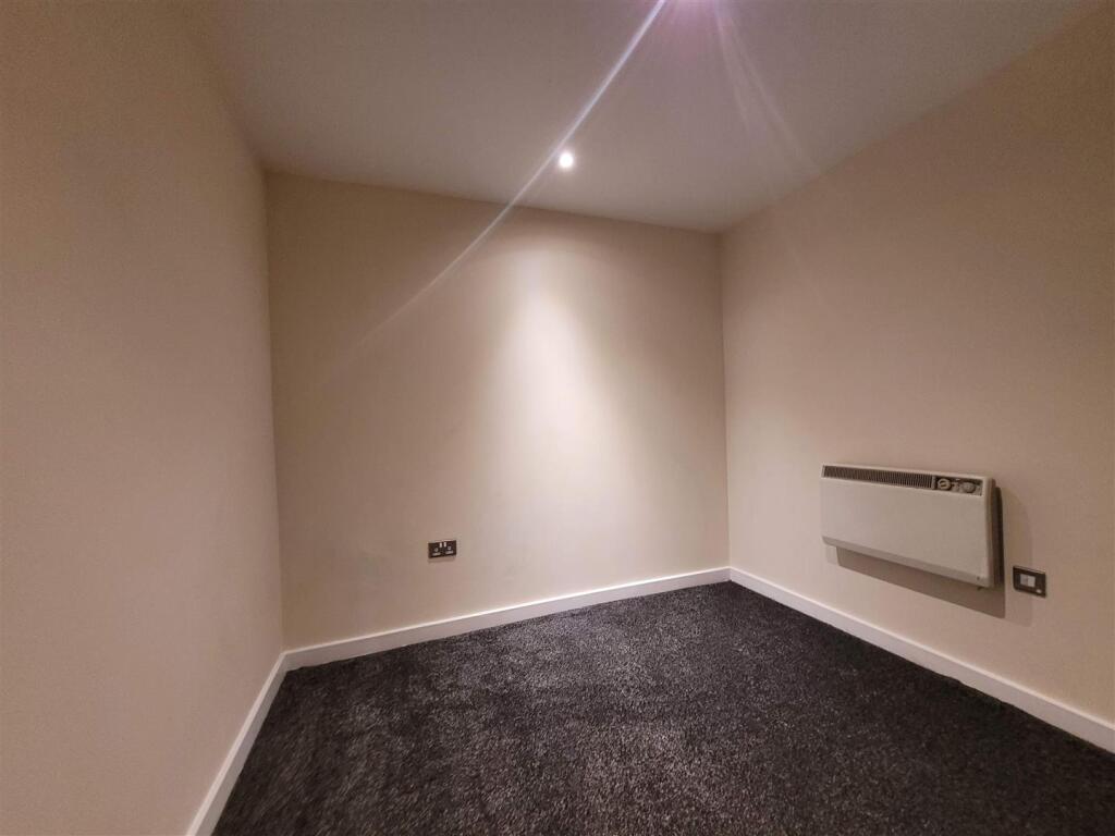 Additional image 6 of Apt 57 Colonial Buildings, 135-137 Sunbridge Road, Bradford