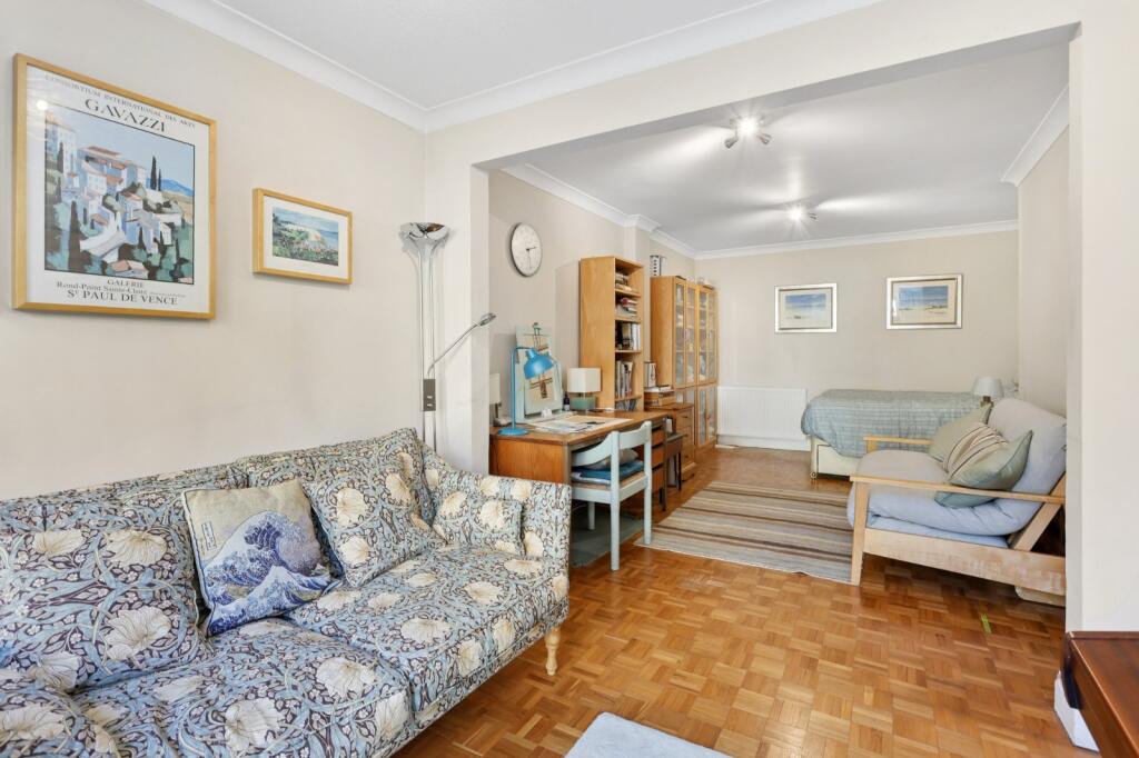 House in Kingston upon Thames - View 3