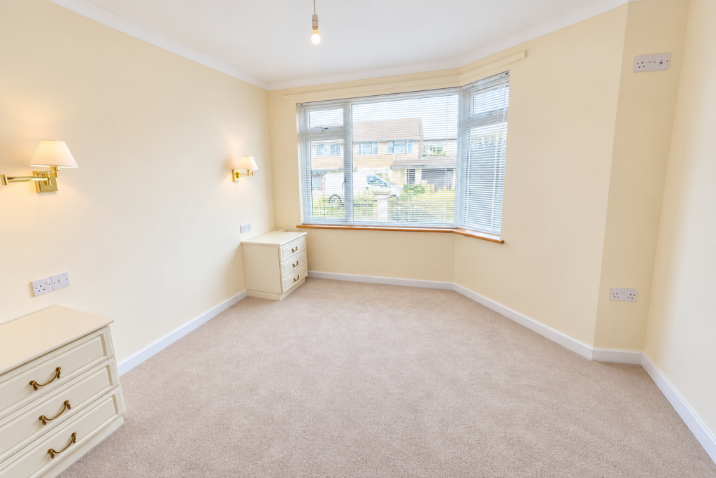 House in Nailsea, North Somerset - More