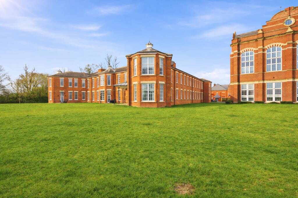 Main image of property: Wilde Court, Beningfield Drive, Napsbury Park, St. Albans, AL2