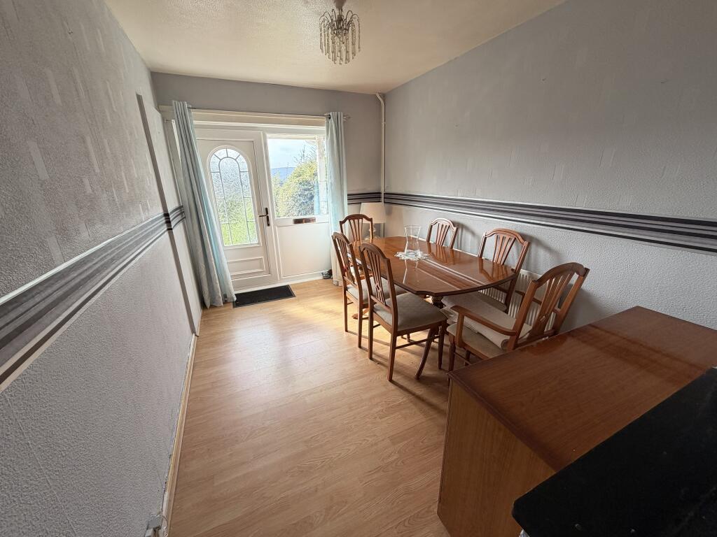 House in Newport - View 4