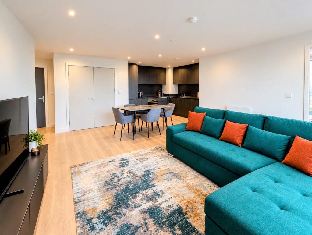 Apartment in Manchester, Strangeways - View 3