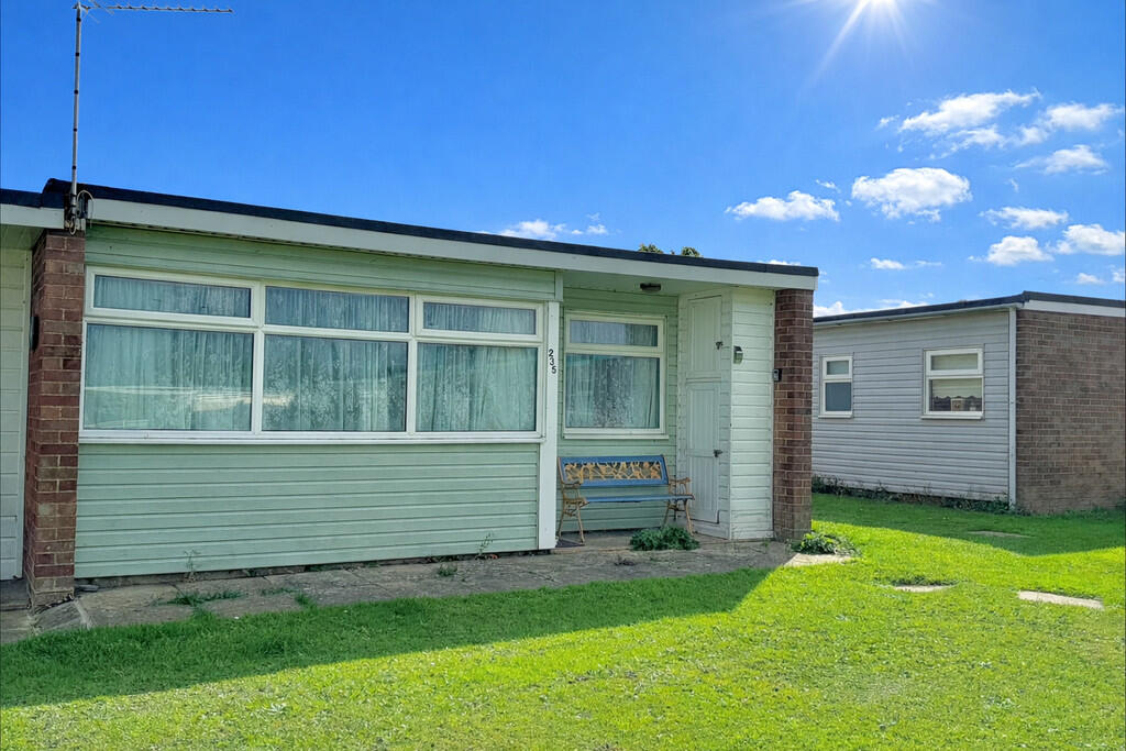 Main image of property: Sundowner, Hemsby