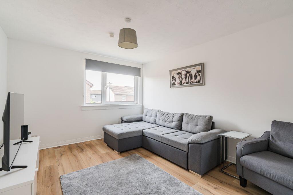 13 Craigievar Square, Edinburgh, EH12 8YP - More