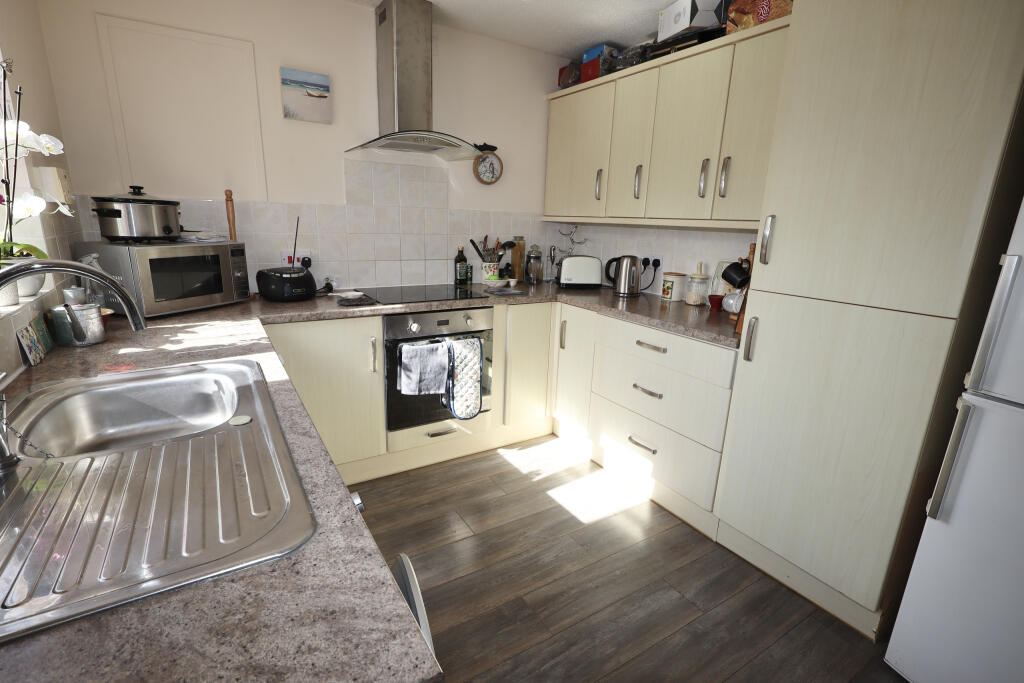 Golding Close, Wells photo 2