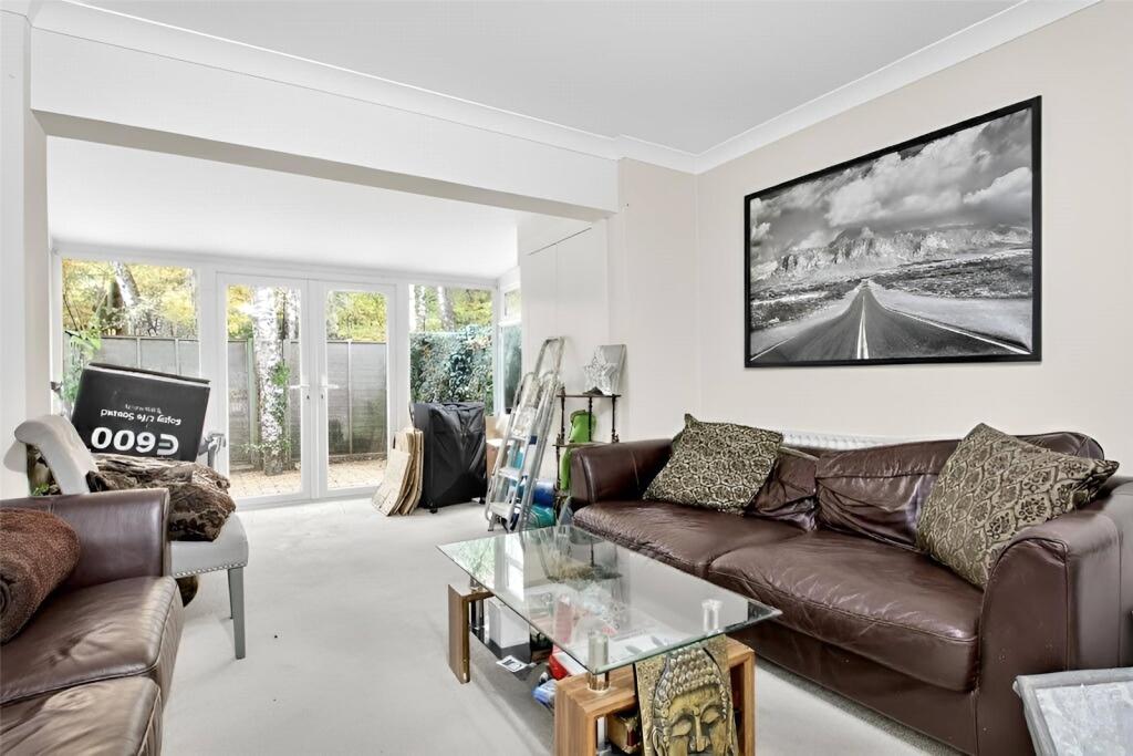 Northcott, Bracknell, Berkshire, RG12 photo 2
