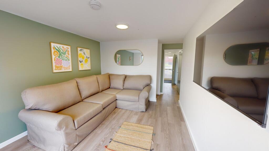 House in Exeter - View 3
