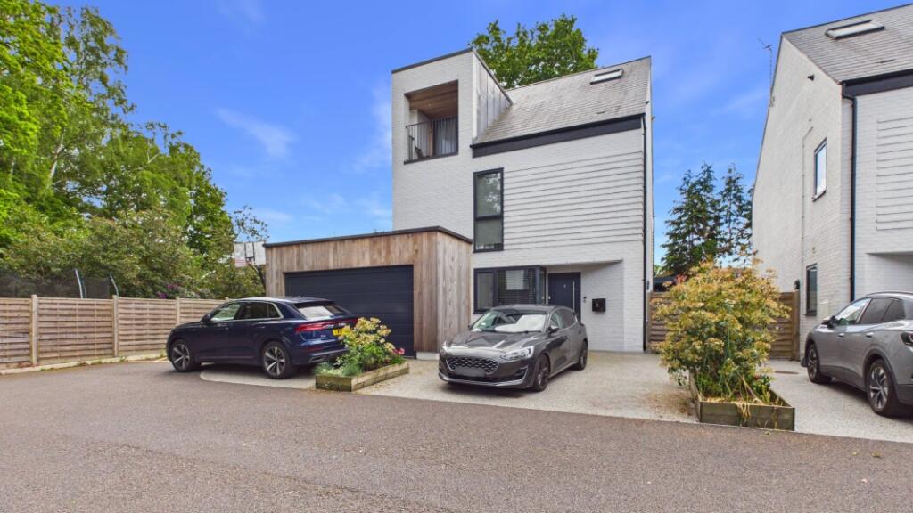 Main image of property: Bagshot