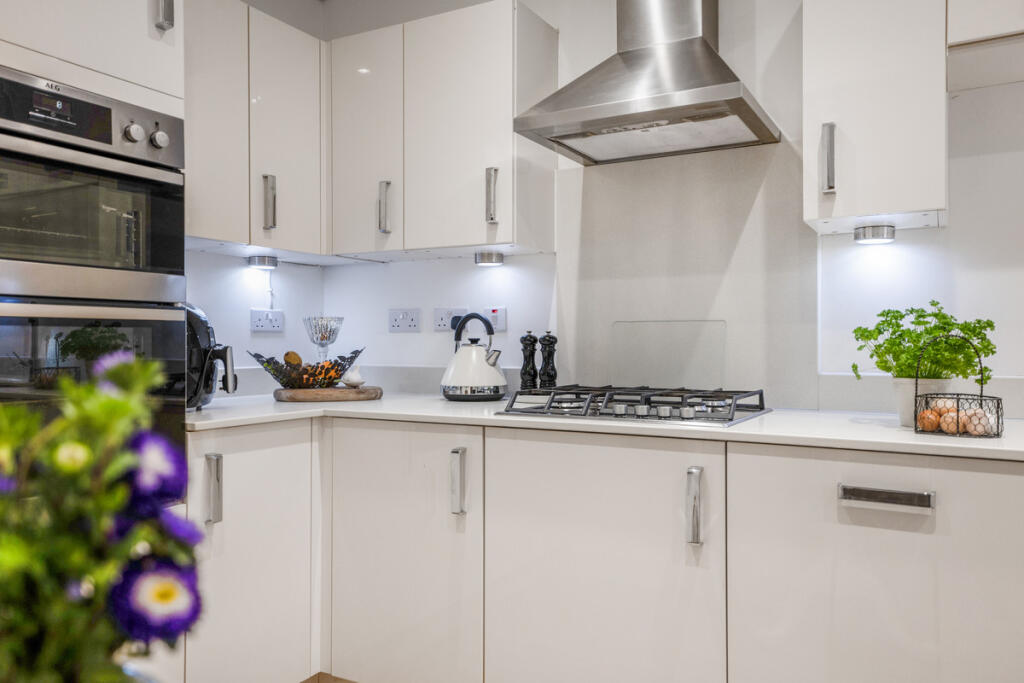 House in Horsham, North Heath, North Horsham - View 4
