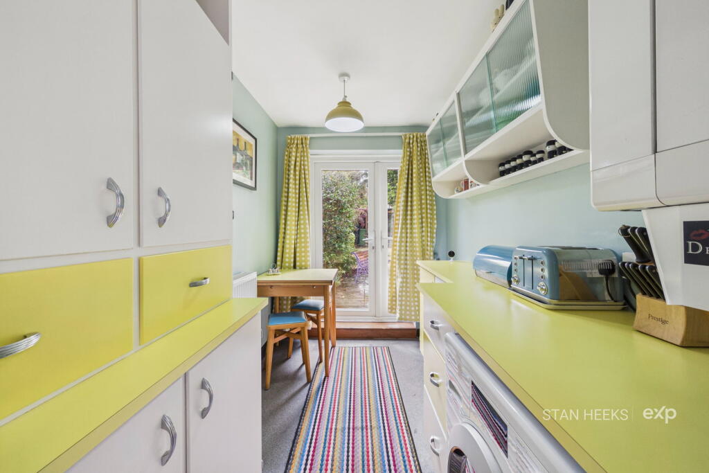 House in Dudley - View 5