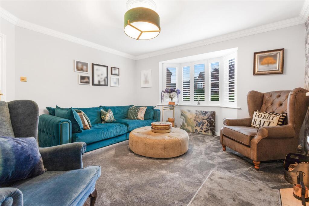 House in Uttlesford, Great Dunmow - View 2