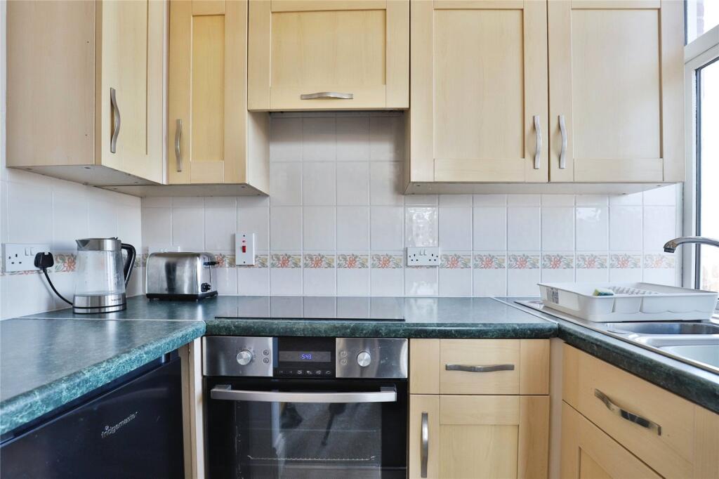 Apartment in Bournemouth - View 3