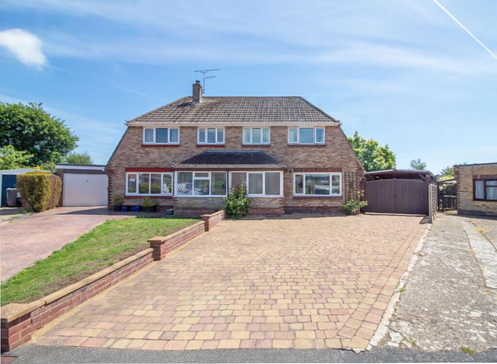 Main image of property: Bernina Close, Waterlooville, PO7 6XH