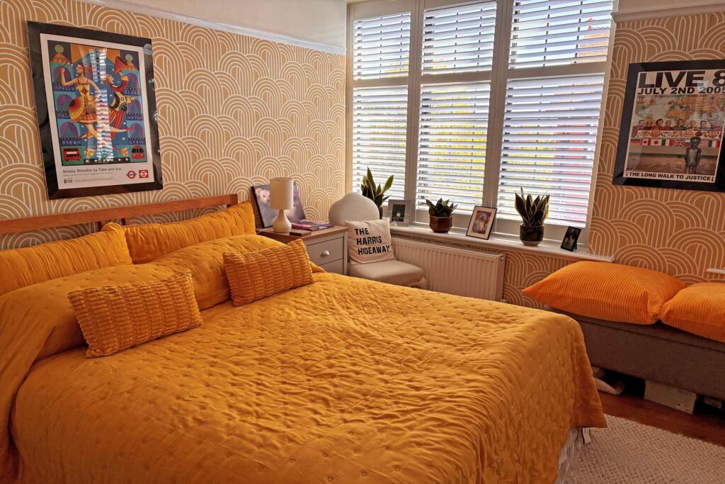 Apartment in Eastbourne, Holywell - More