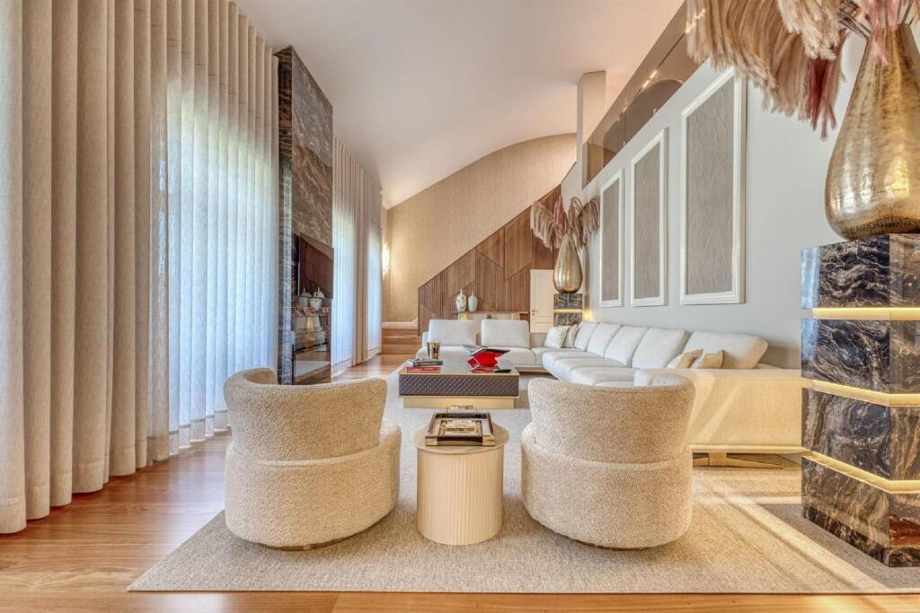 Main image of property: Oporto, Oporto