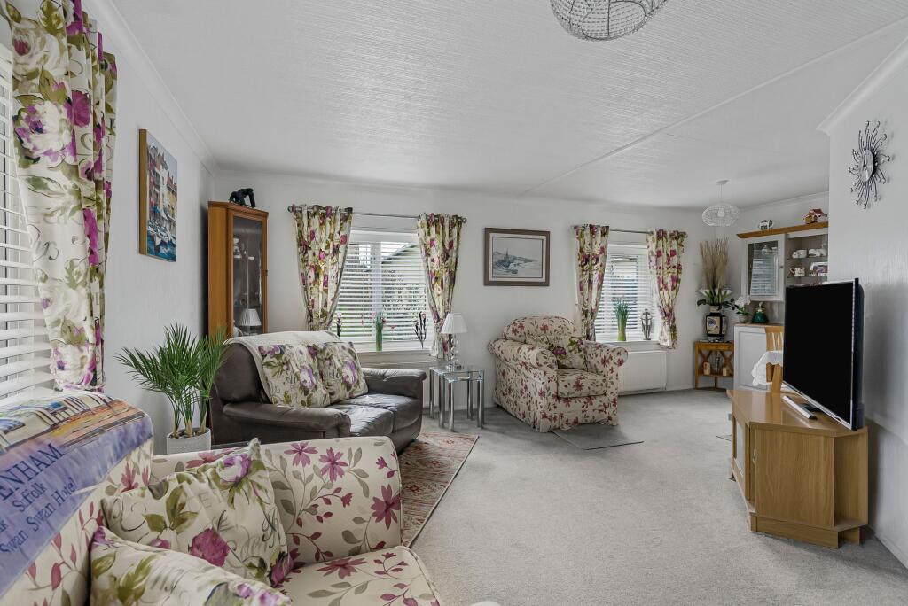 House in Southend-on-Sea - View 5