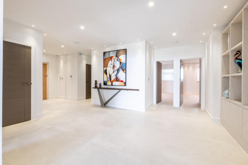 Apartment in Poole - View 4
