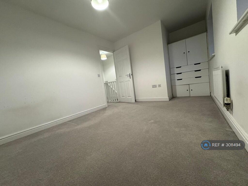 House in Newbury, West Berkshire - View 5